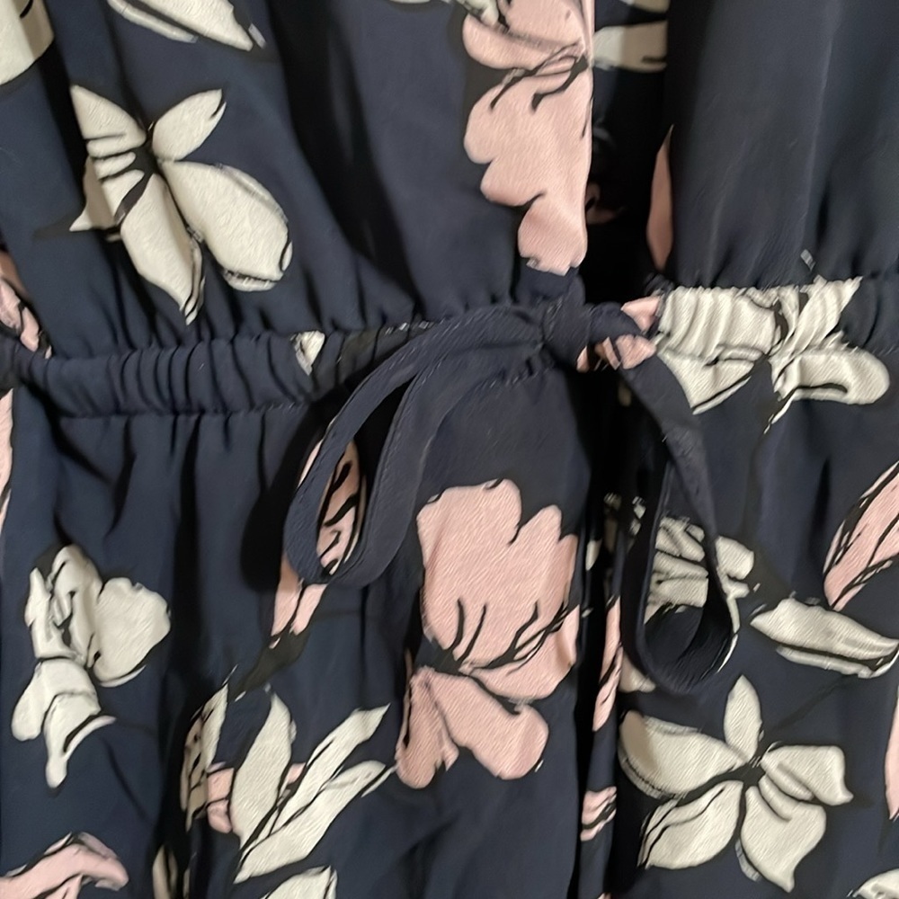 Lane Bryant floral long sleeve blouse - Picture 4 of 10